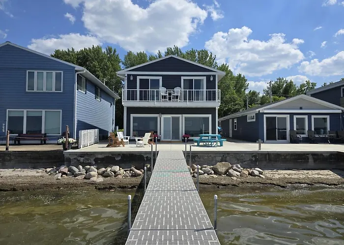 Awave From It All Lakefront On Big Spirit Lake