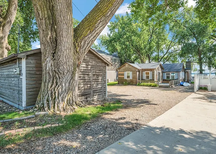 Classic West Lake Okoboji Estate W/ Guest House + Sand Beach